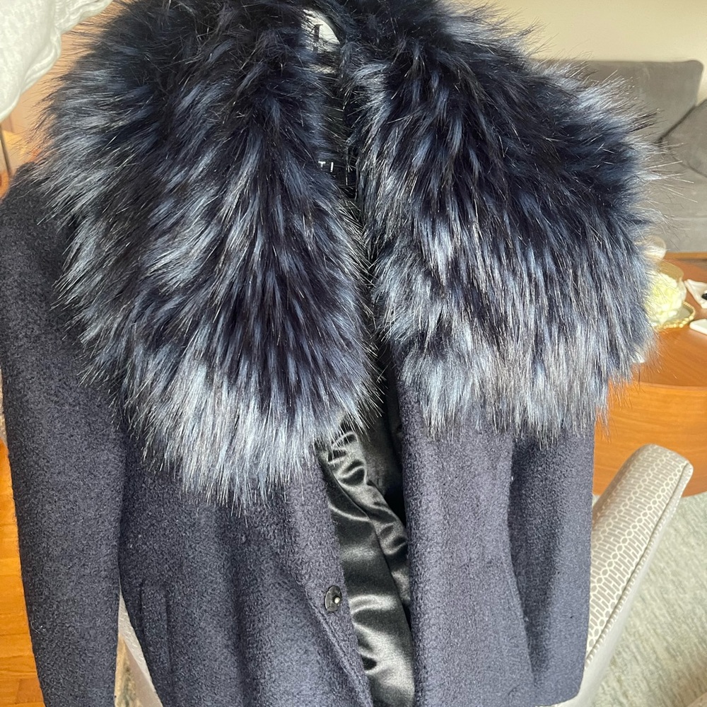 Elegant Navy Faux Fur Collar Coat